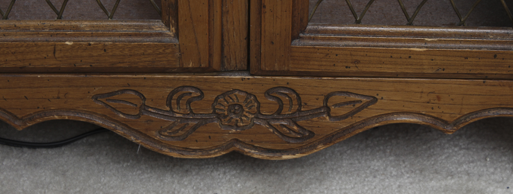 Pair of Vintage Night Stands By Hickory Manufacturing