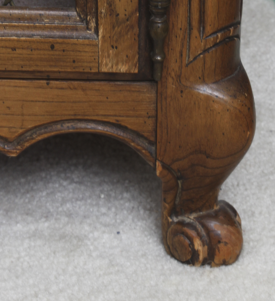 Pair of Vintage Night Stands By Hickory Manufacturing