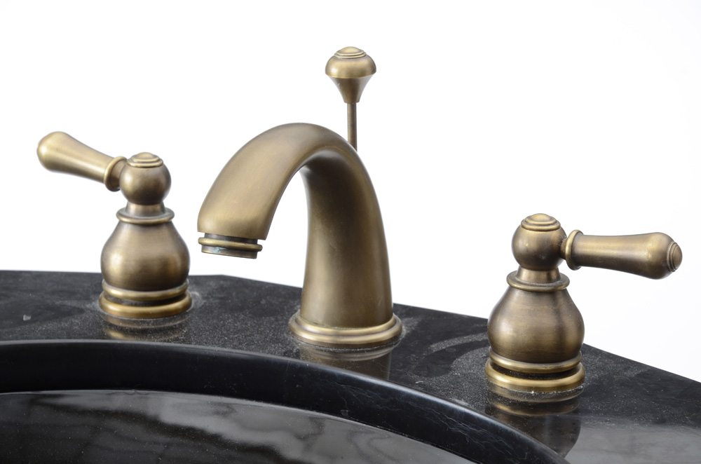 Ornately Molded Pedestal Sink