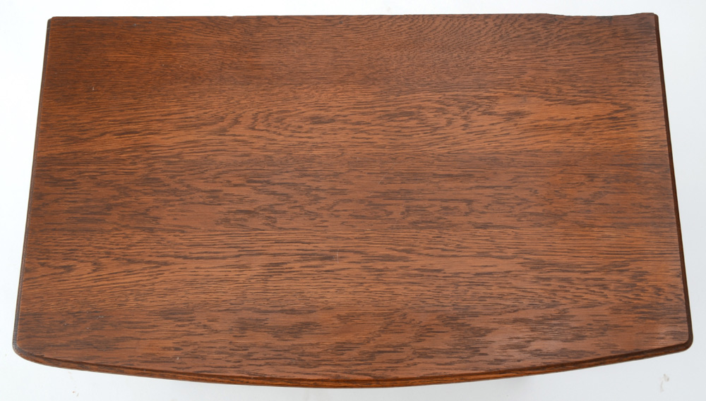 Vintage Small Chest of Drawers in Oak