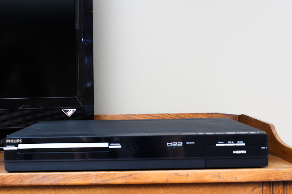 Vizio LCD 26" Television With Phillips HDD DVD Player