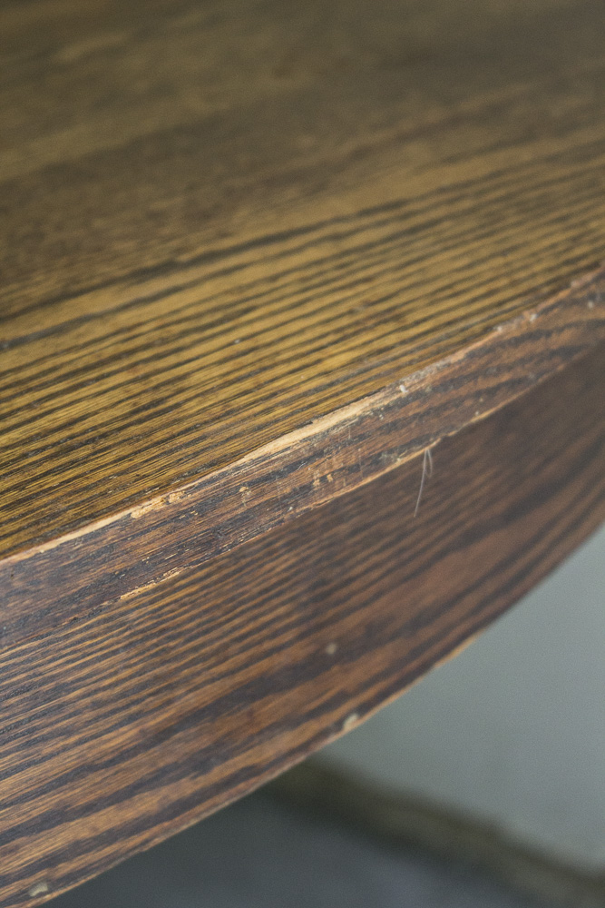 Early 20th Century Antique Round Oak Dining Table