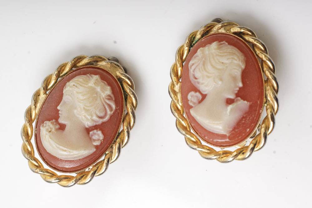 Costume Cameo Jewelry