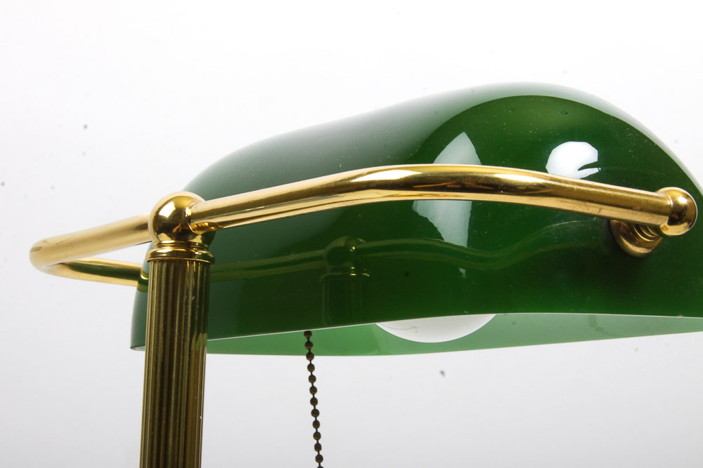 Vintage Underwriter Laboratories Library Lamp