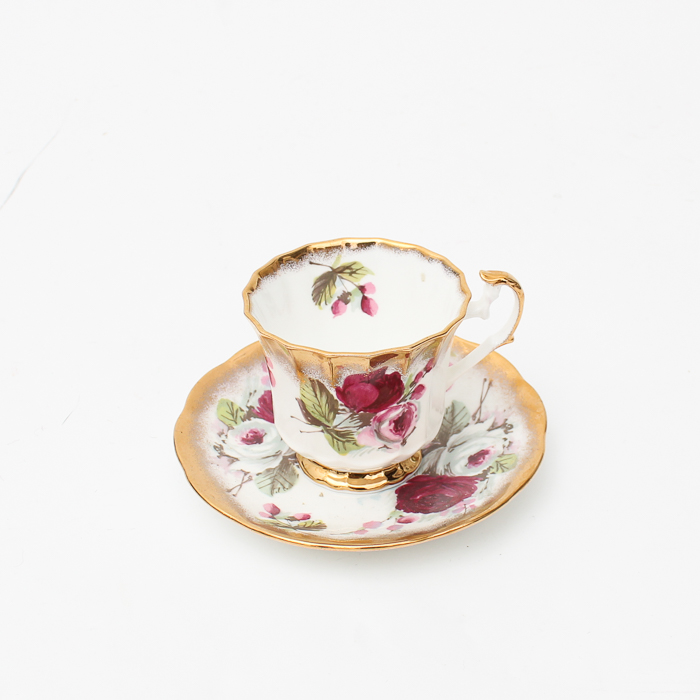 Elizabethan Bone China Teacup and Saucer