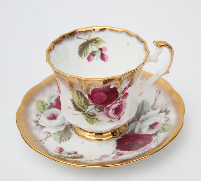 Elizabethan Bone China Teacup and Saucer