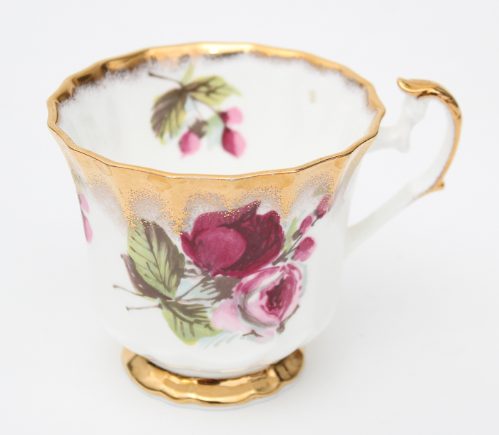 Elizabethan Bone China Teacup and Saucer