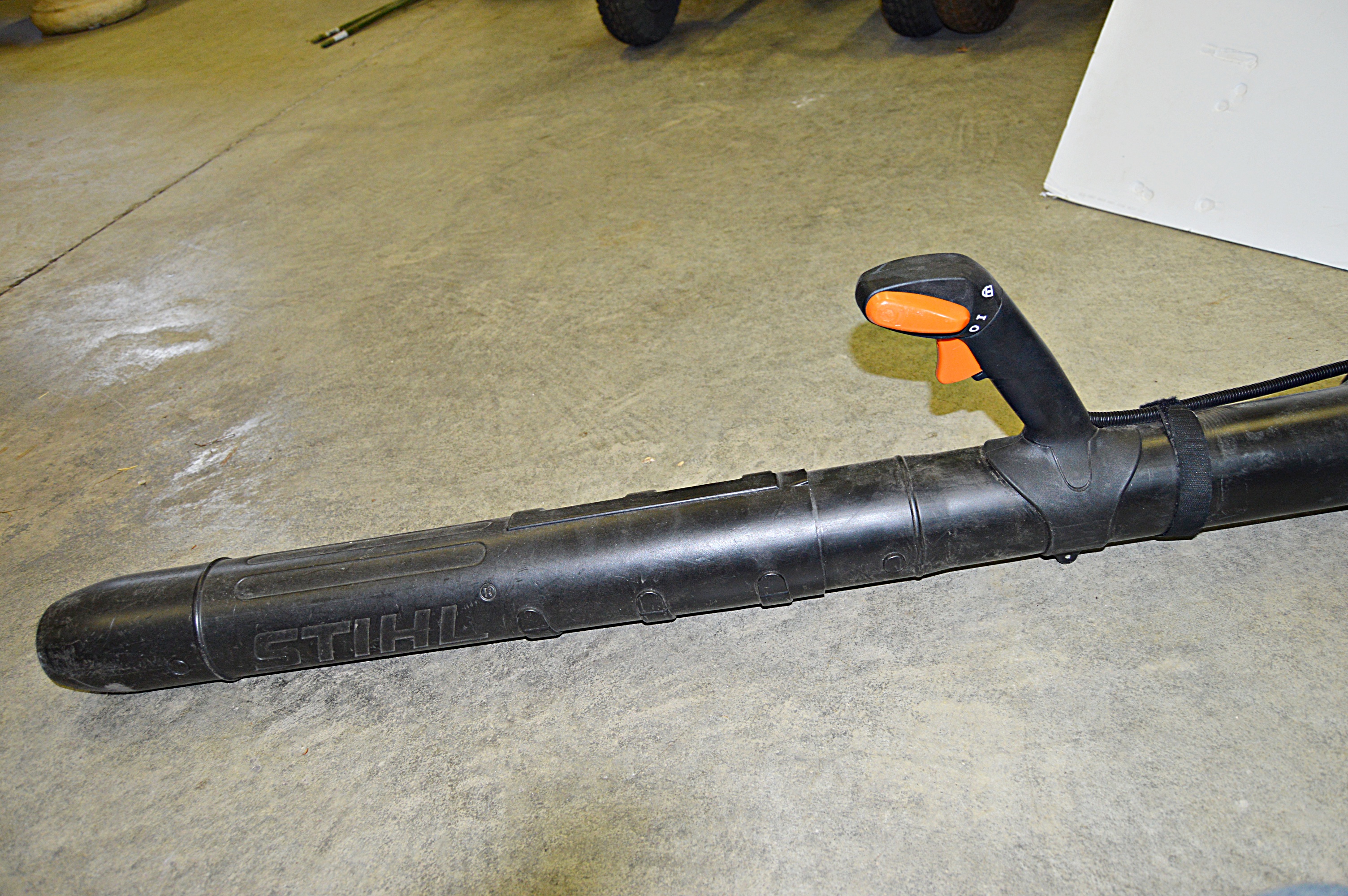 Stihl BR 550 4-Mix Gas-Powered Backpack Blower