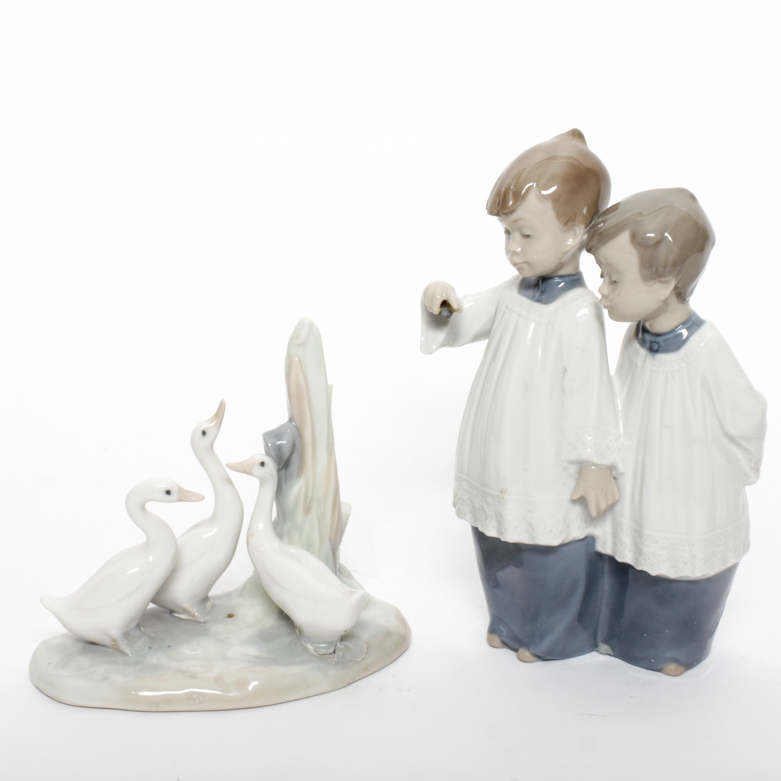 Vintage Nao by Lladro Figurines