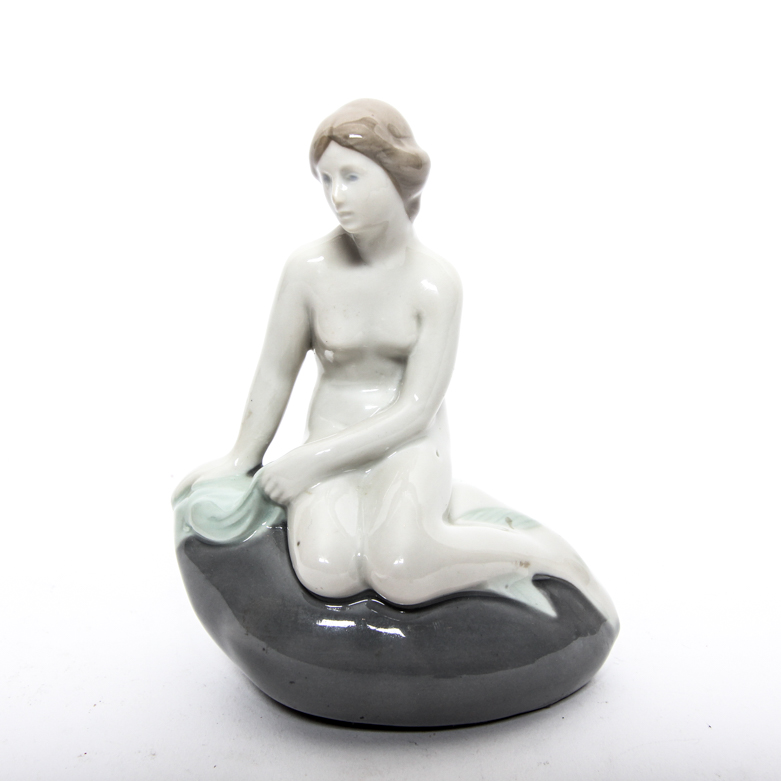 Edvard Erikesen Royal Copenhangen "The Little Mermaid" Figurine
