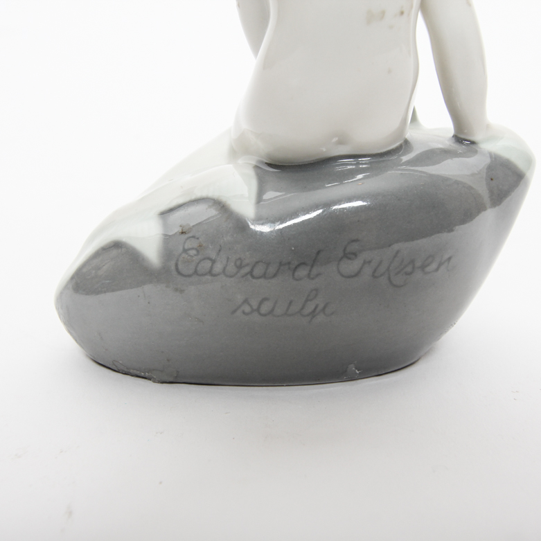 Edvard Erikesen Royal Copenhangen "The Little Mermaid" Figurine