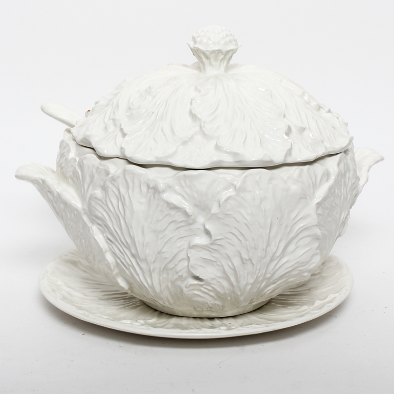 Vintage 1978 Whittier Pottery White Cabbage Leaf Tureen