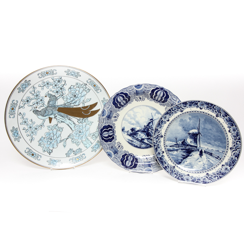 Delft and Gold Imari Decorative Plates