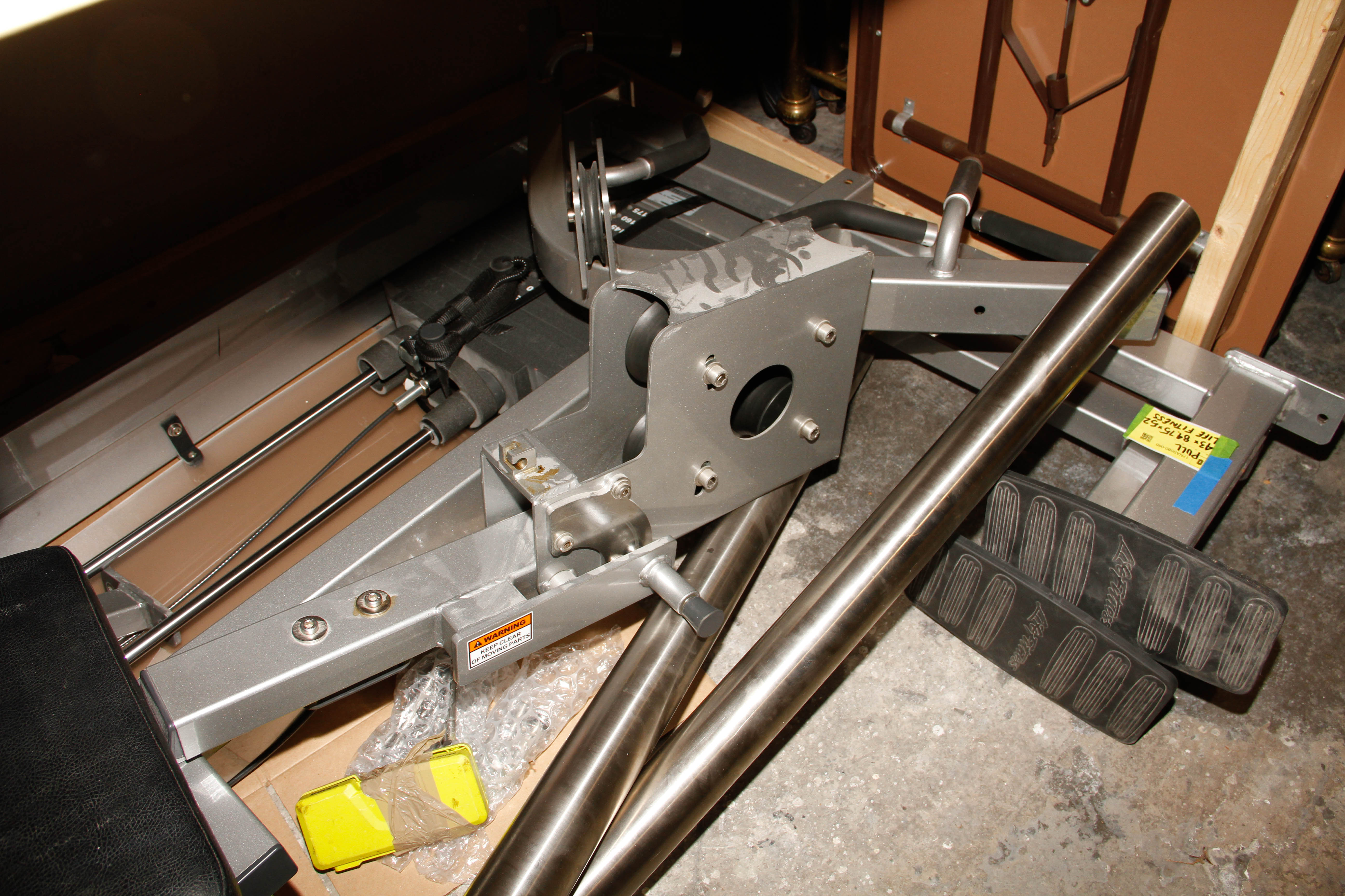 Life Fitness Assist Dip Chin Machine