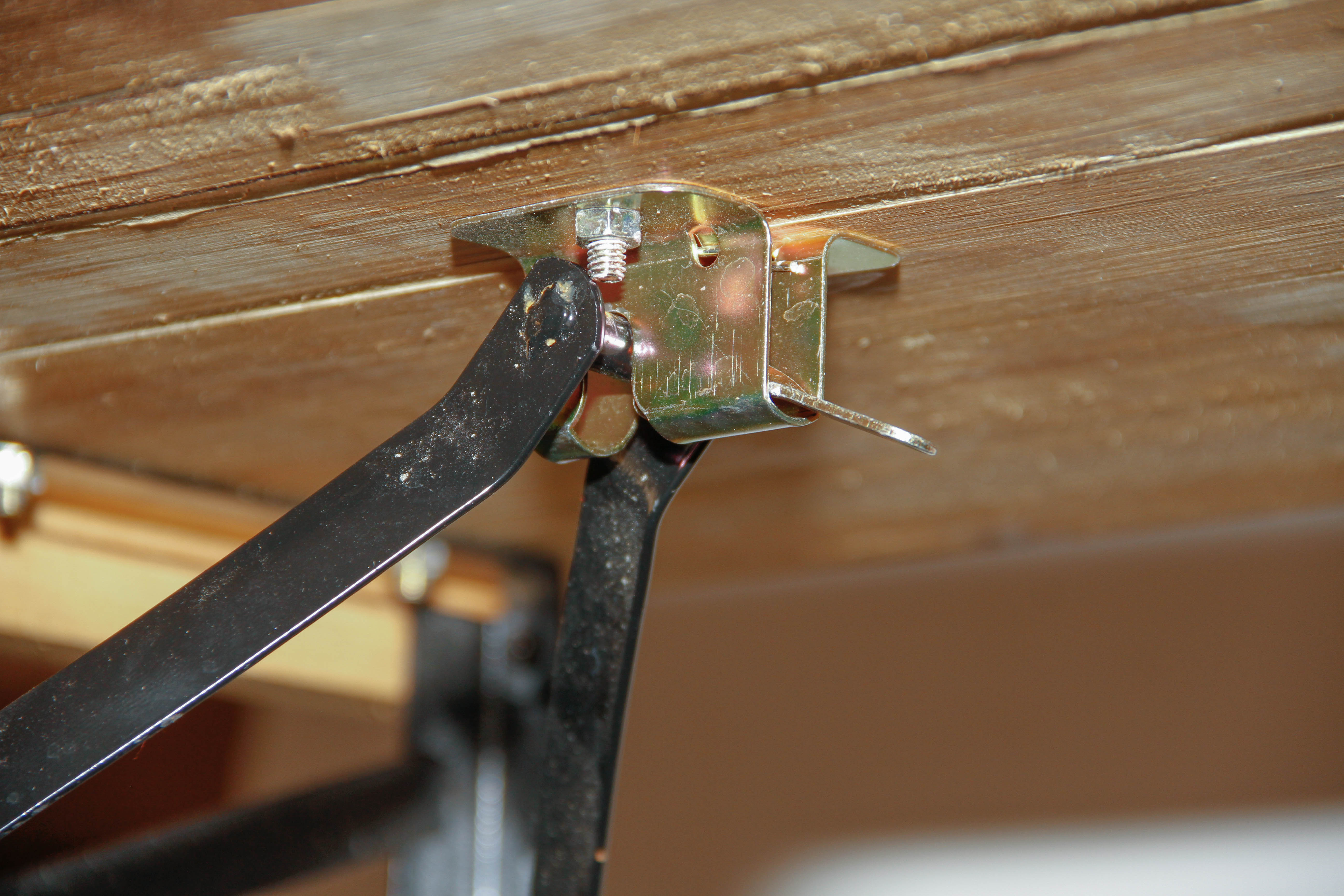 Knotty Pine Folding Picnic Table and Benches