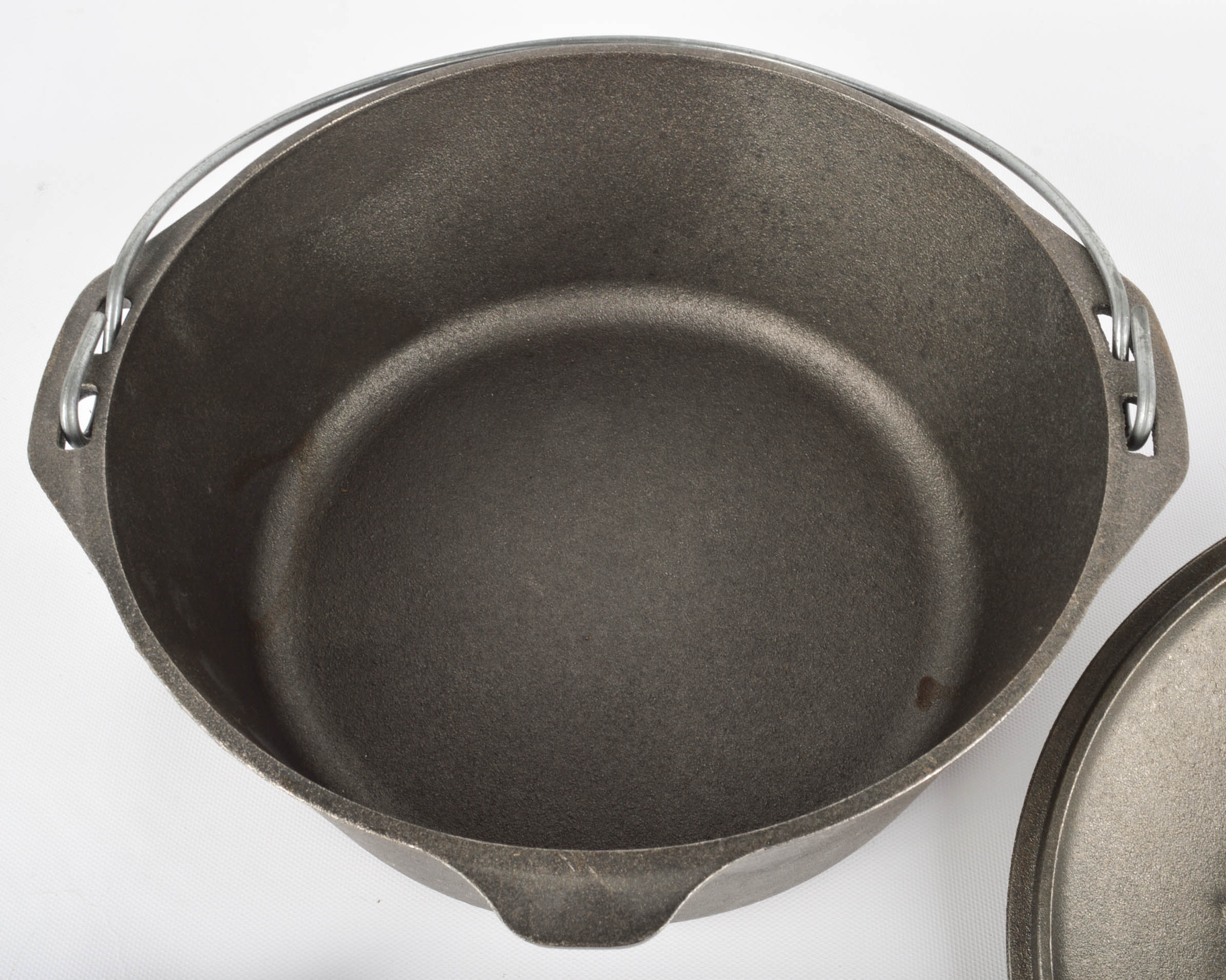 Lodge Cast Iron Dutch Oven