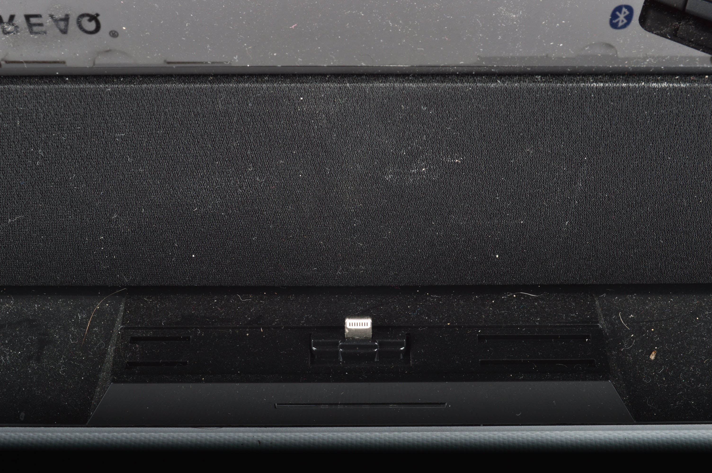 Soundfreaq Sound Step Compact Wireless Speaker and Dock