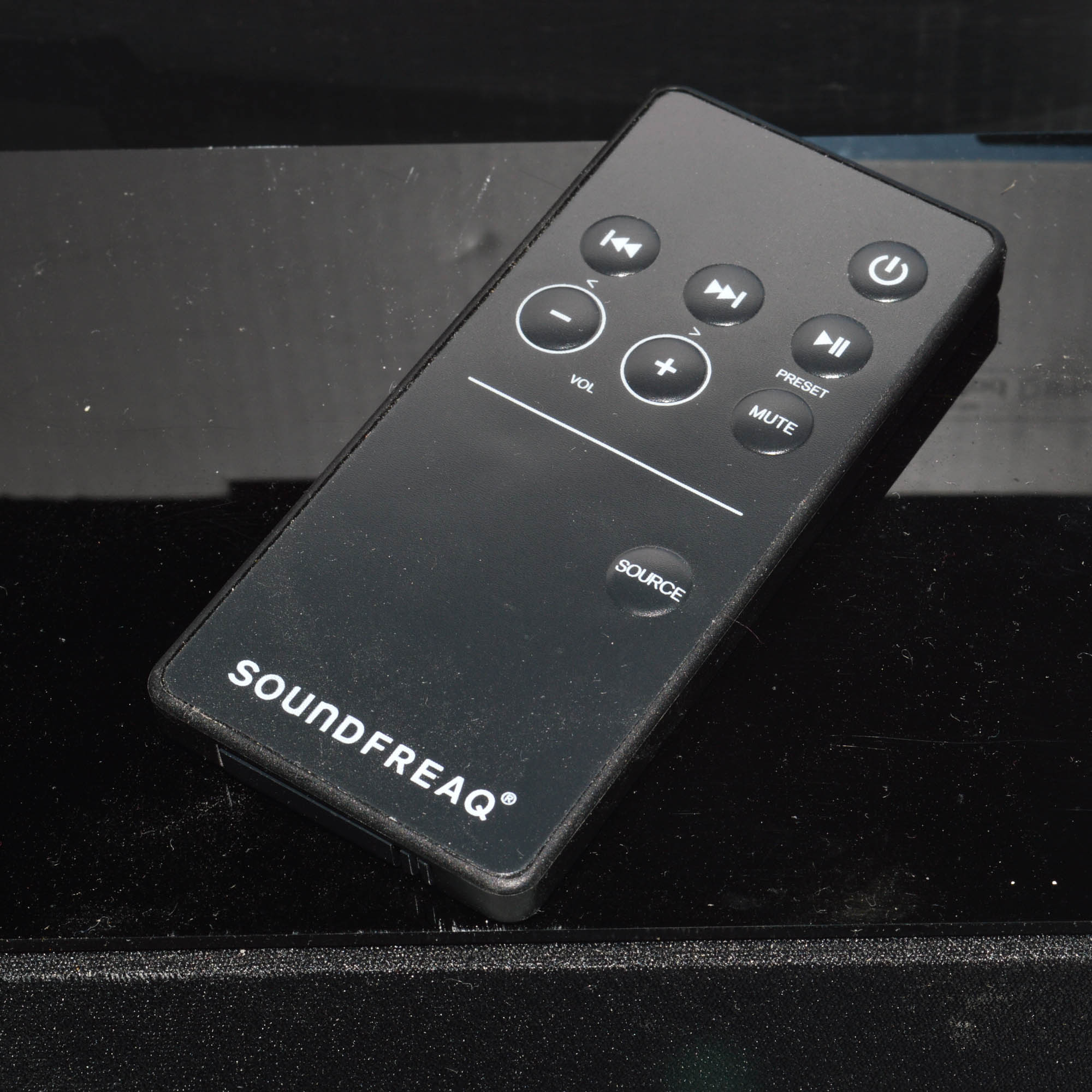 Soundfreaq Sound Step Compact Wireless Speaker and Dock