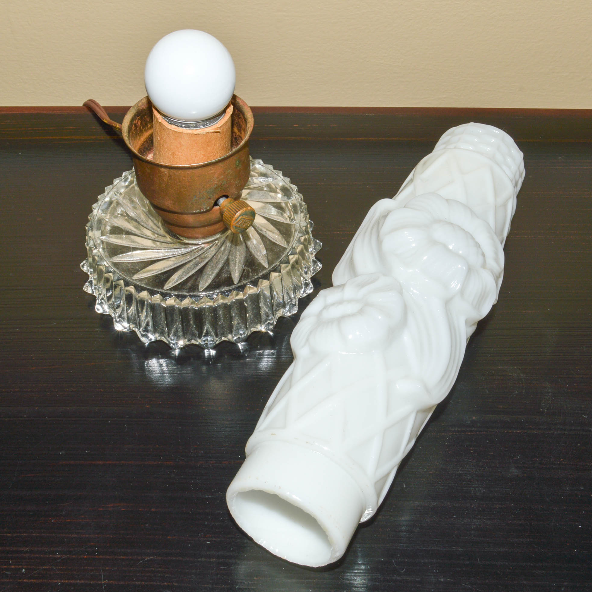 Art Deco Boudoir Lamp With Milk Glass Shade