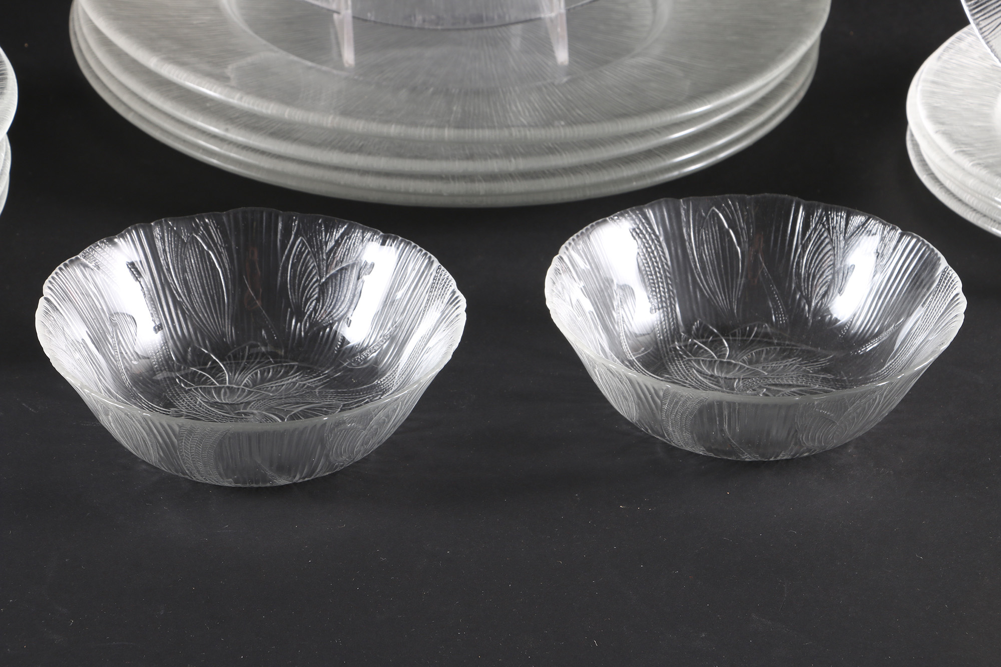Reeded Dish Set