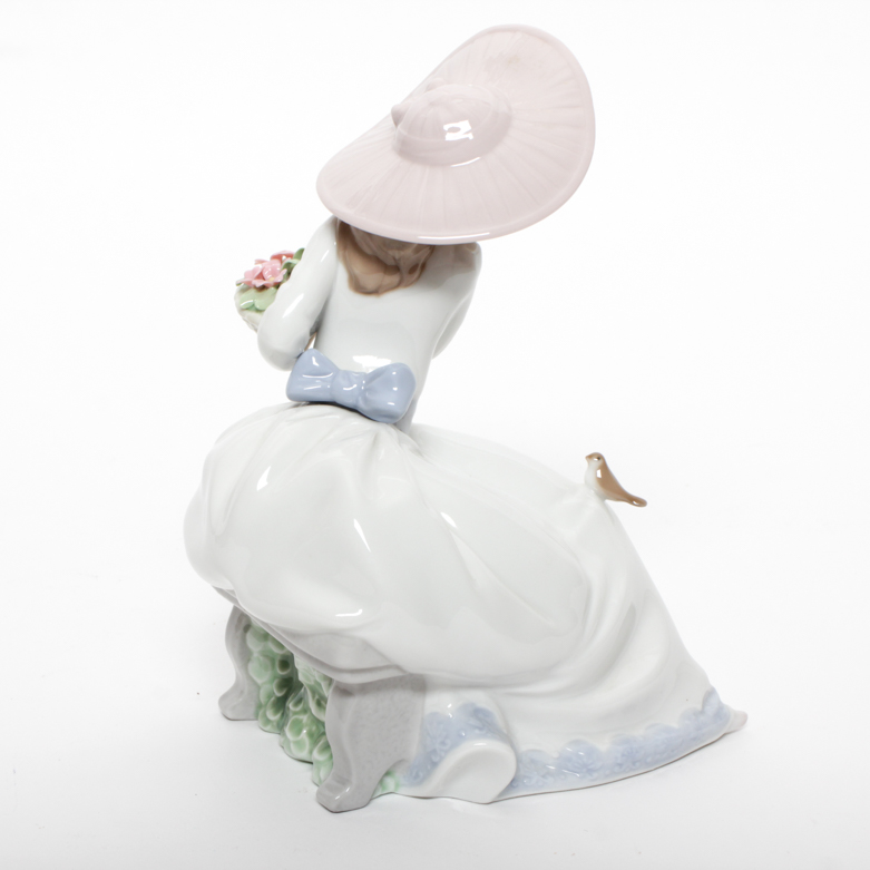 Nao by Lladro "The Nightingale's Song" Figurine