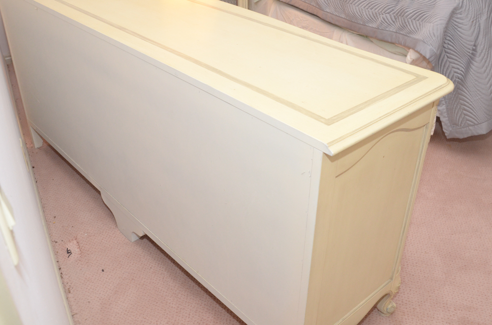 Kindel French Provincial Style Dresser