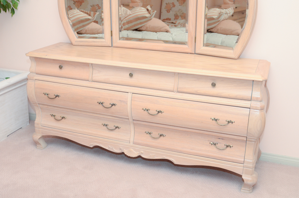 Oak Bombe Vanity Dresser With Mirror