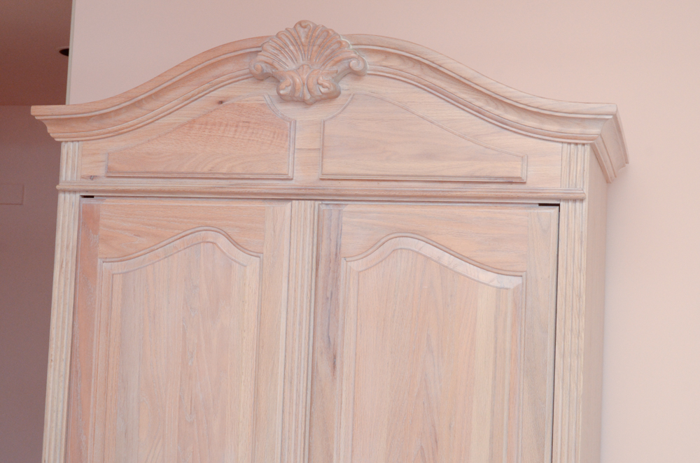 Oak Entertainment Armoire