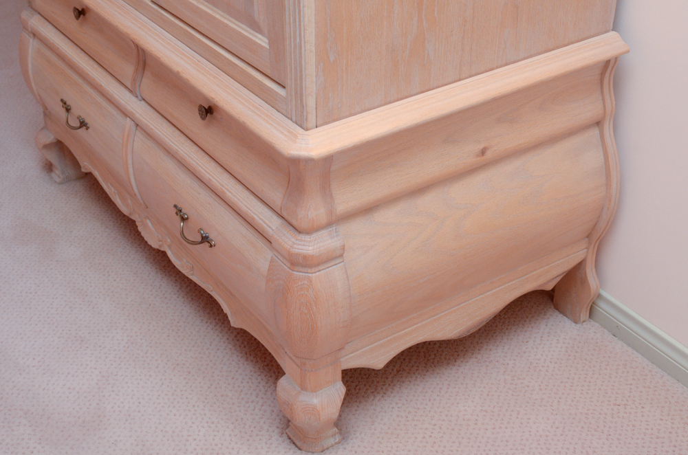 Oak Entertainment Armoire