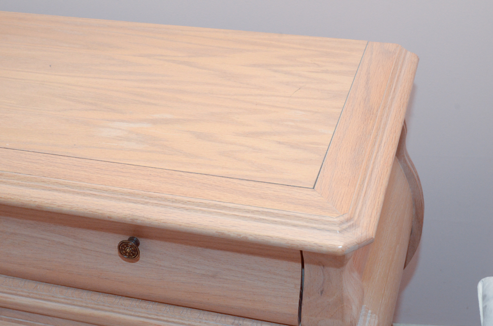 Maple Bombe Style Chest