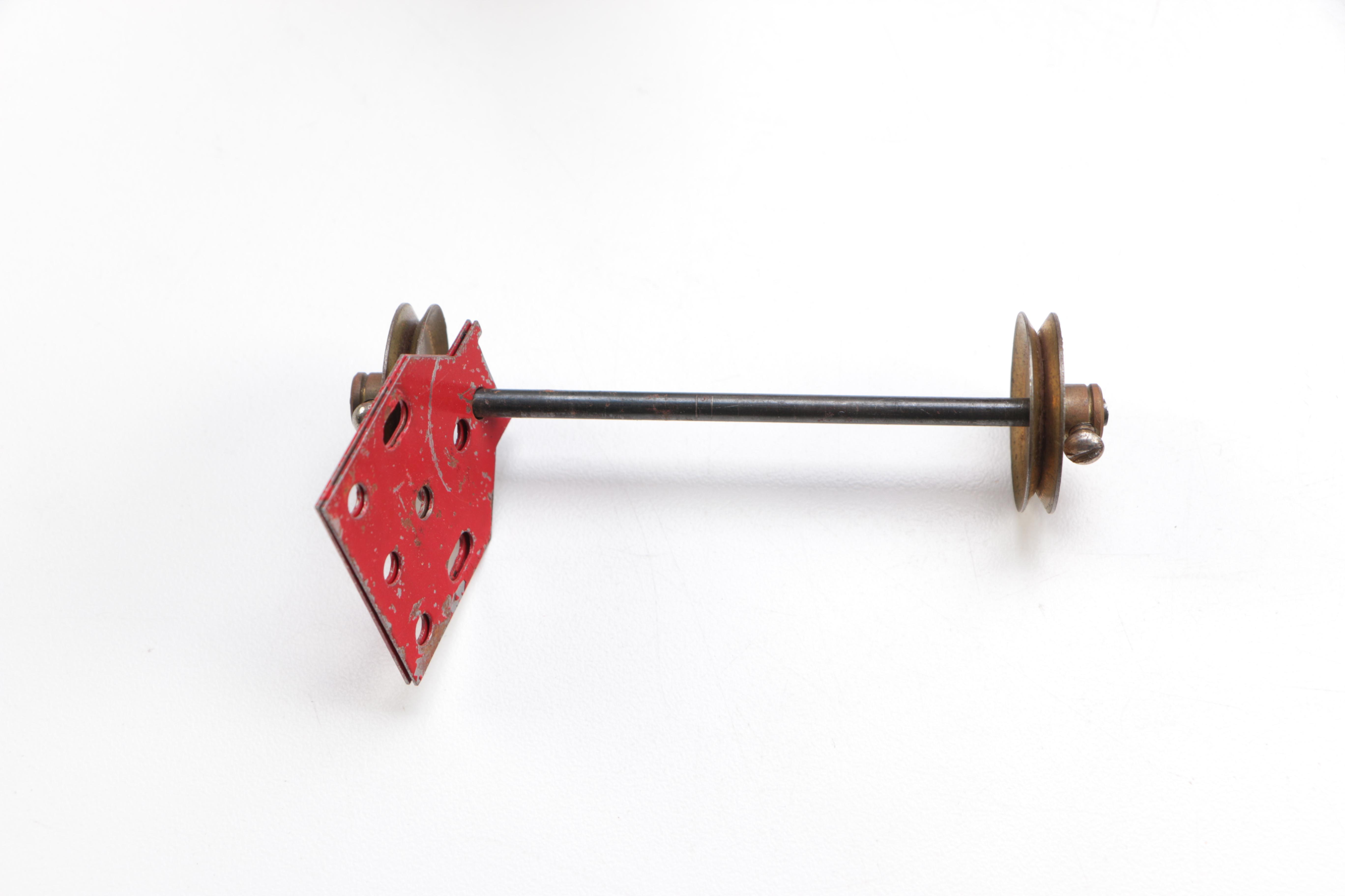 1940s–1950s Lionel Construction Kit With Gilbert Erector Accessories