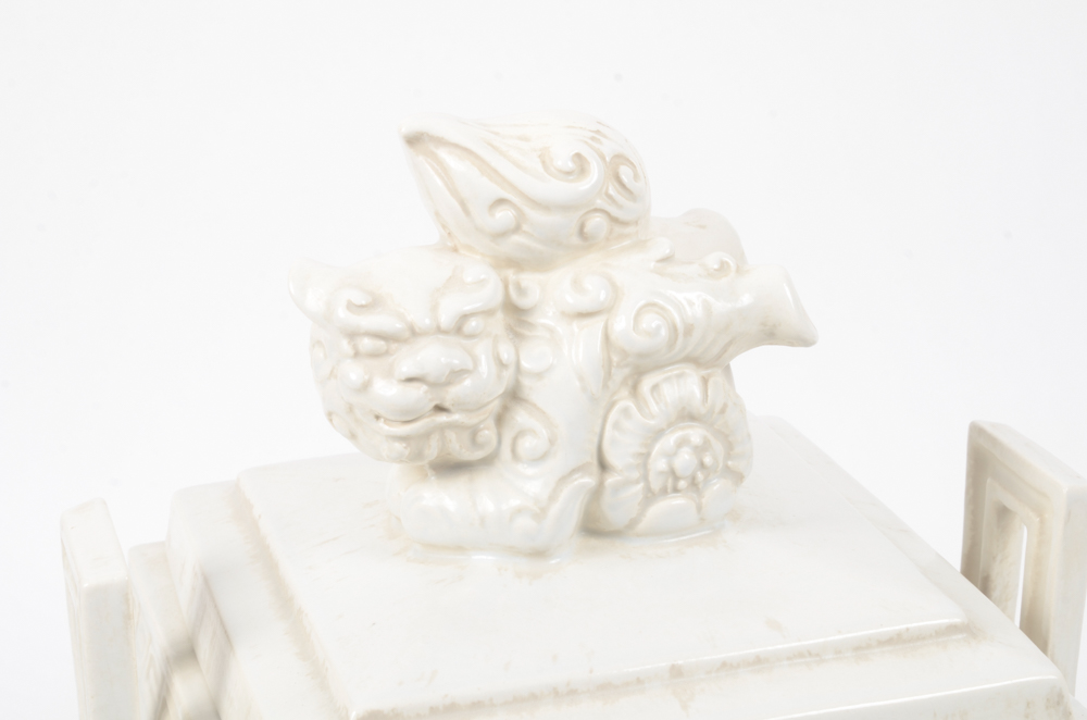 Chinese Style Vase and Decor