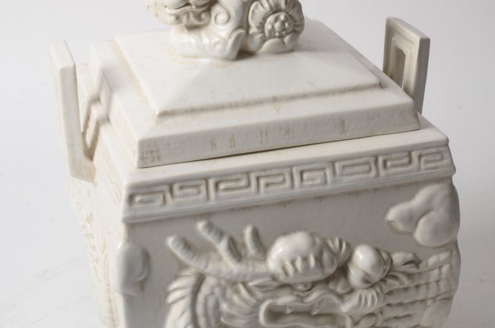 Chinese Style Vase and Decor