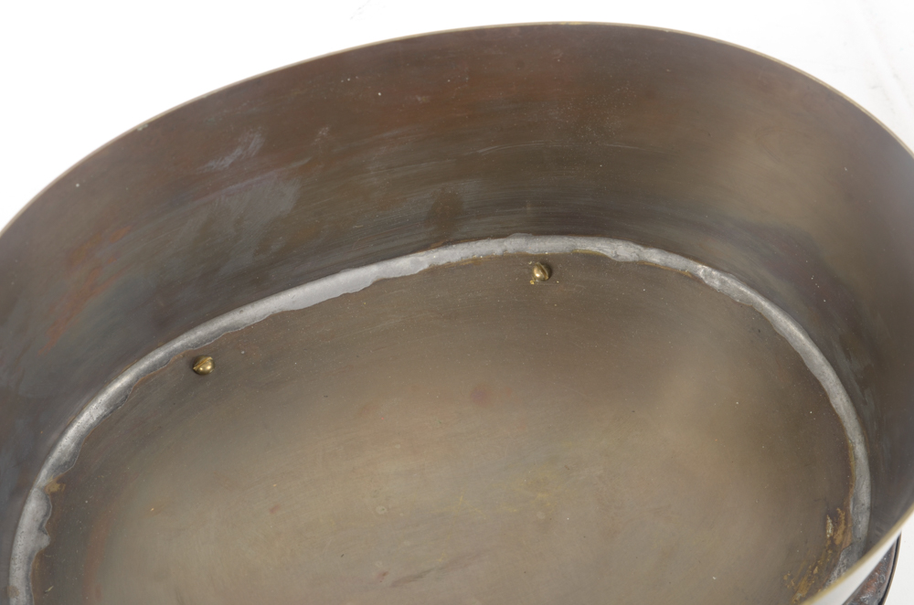 Brass Tone Box With Oyster Shell Lid