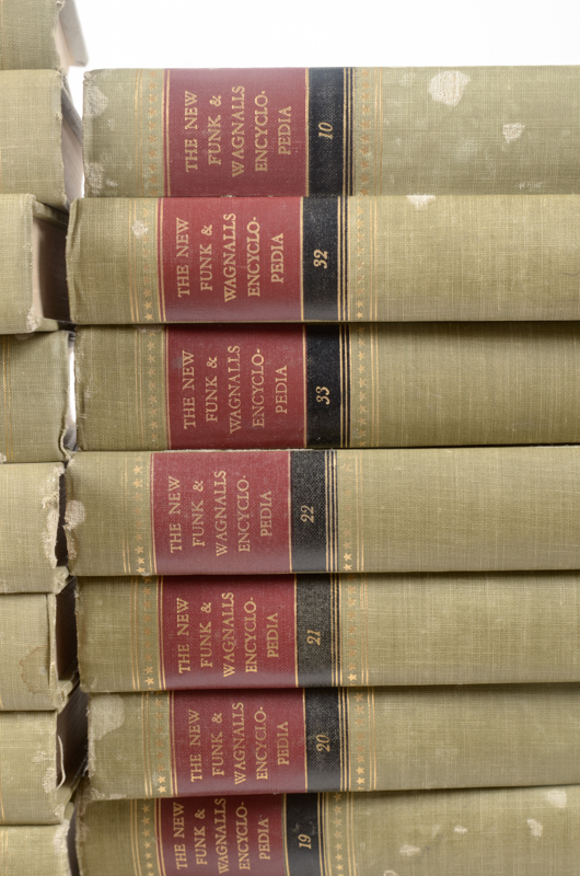 1954 New York Funk & Wagnalls Encyclopedia 35 Volume Set