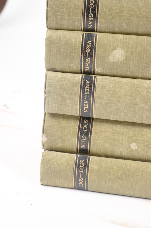 1954 New York Funk & Wagnalls Encyclopedia 35 Volume Set