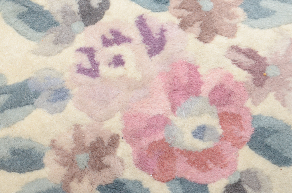 Hand-Knotted Chinese Carved Floral Round Area Rug