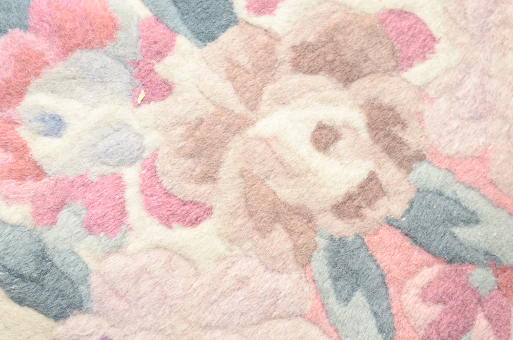 Hand-Knotted Chinese Carved Floral Round Area Rug
