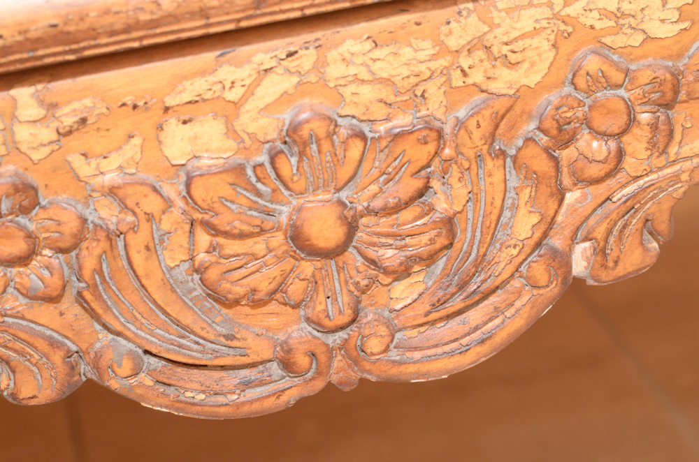 Queen Anne Style Wooden Commode
