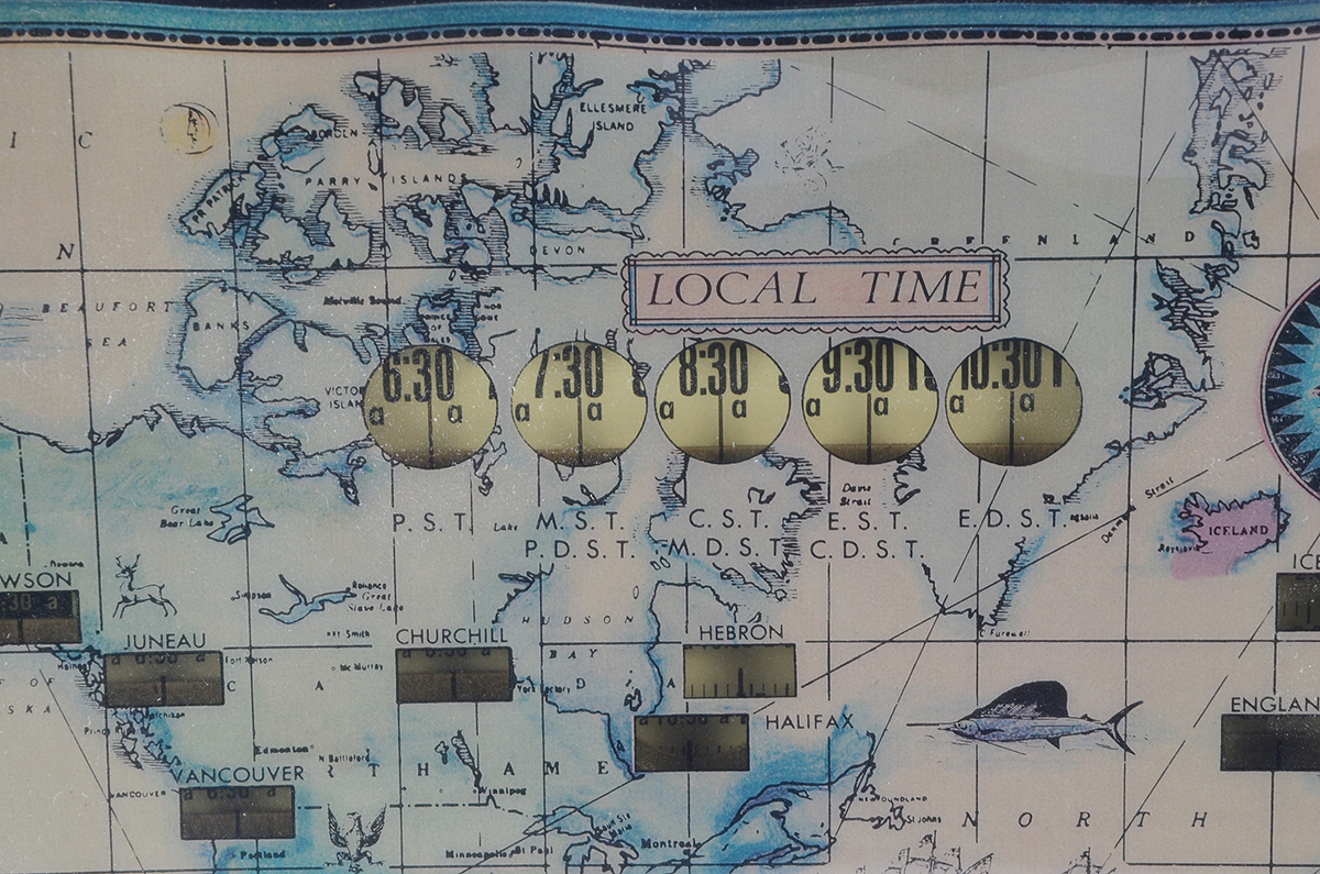 Vintage Howard Miller World Time Clock