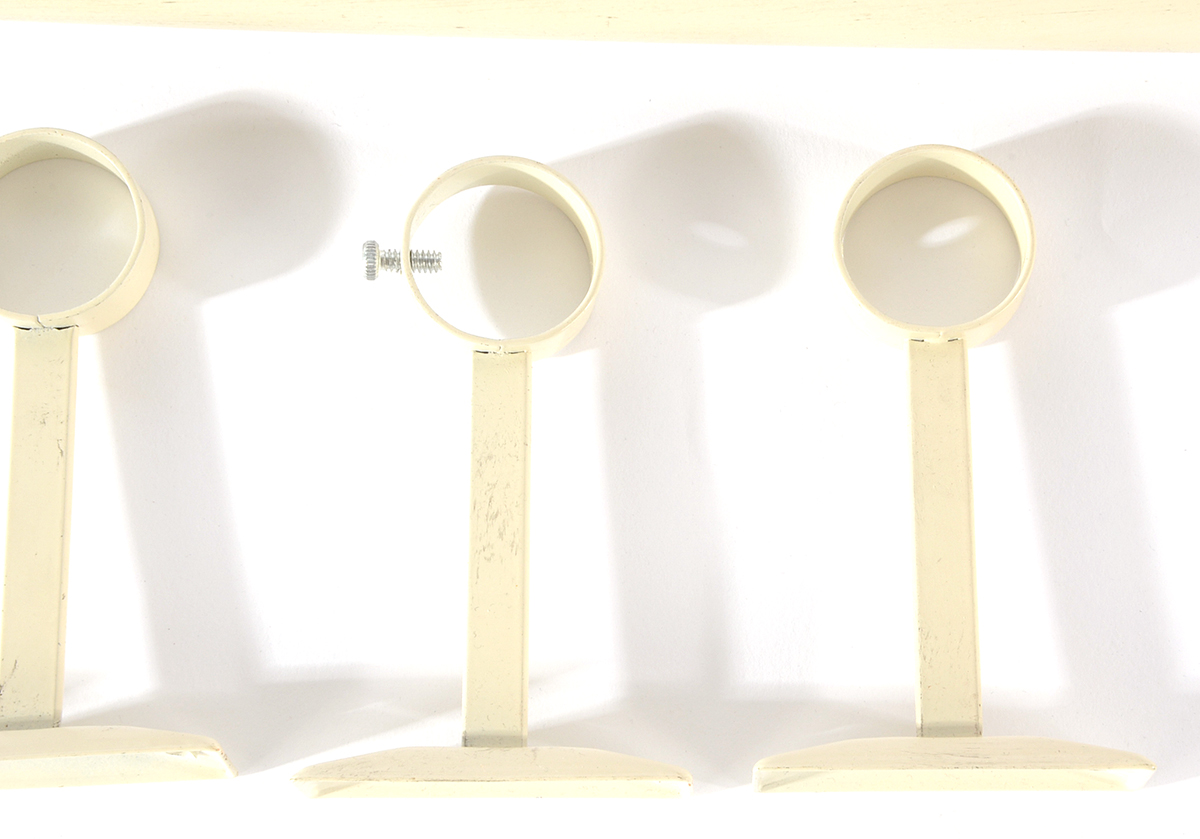 Ivory Painted Metal Curtain Rods With Finials