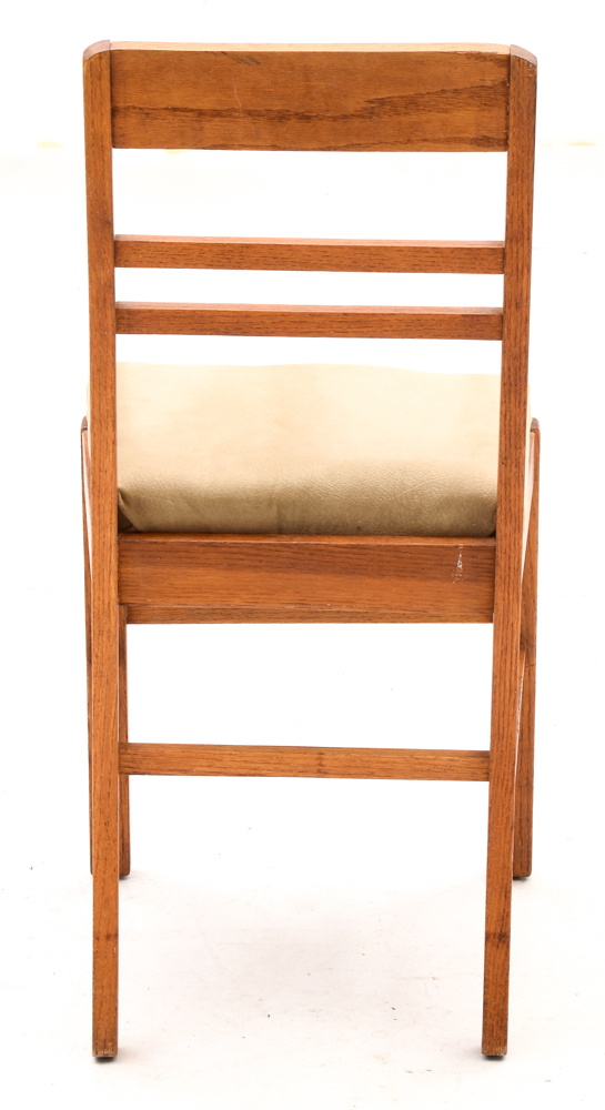 Mid-Century Oak Draw-Leaf Table and Four Chairs