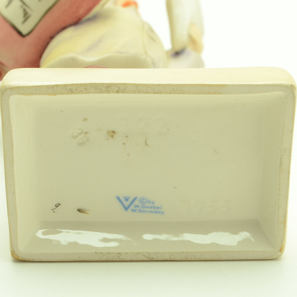 Pair of Hummel Goebel Figurines