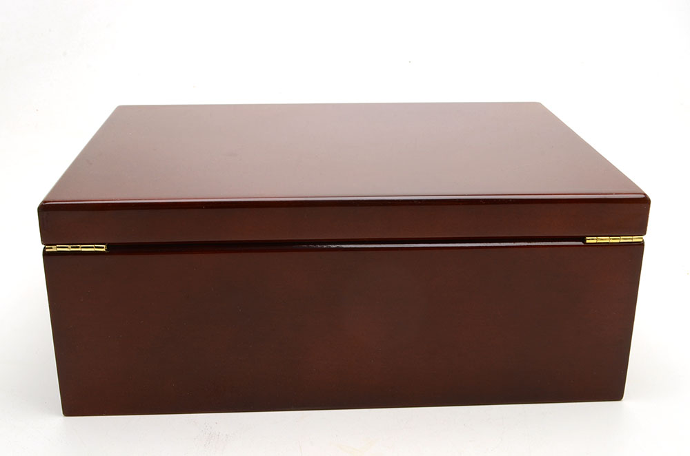 High Gloss Mahogany Veneered Jewelry Case