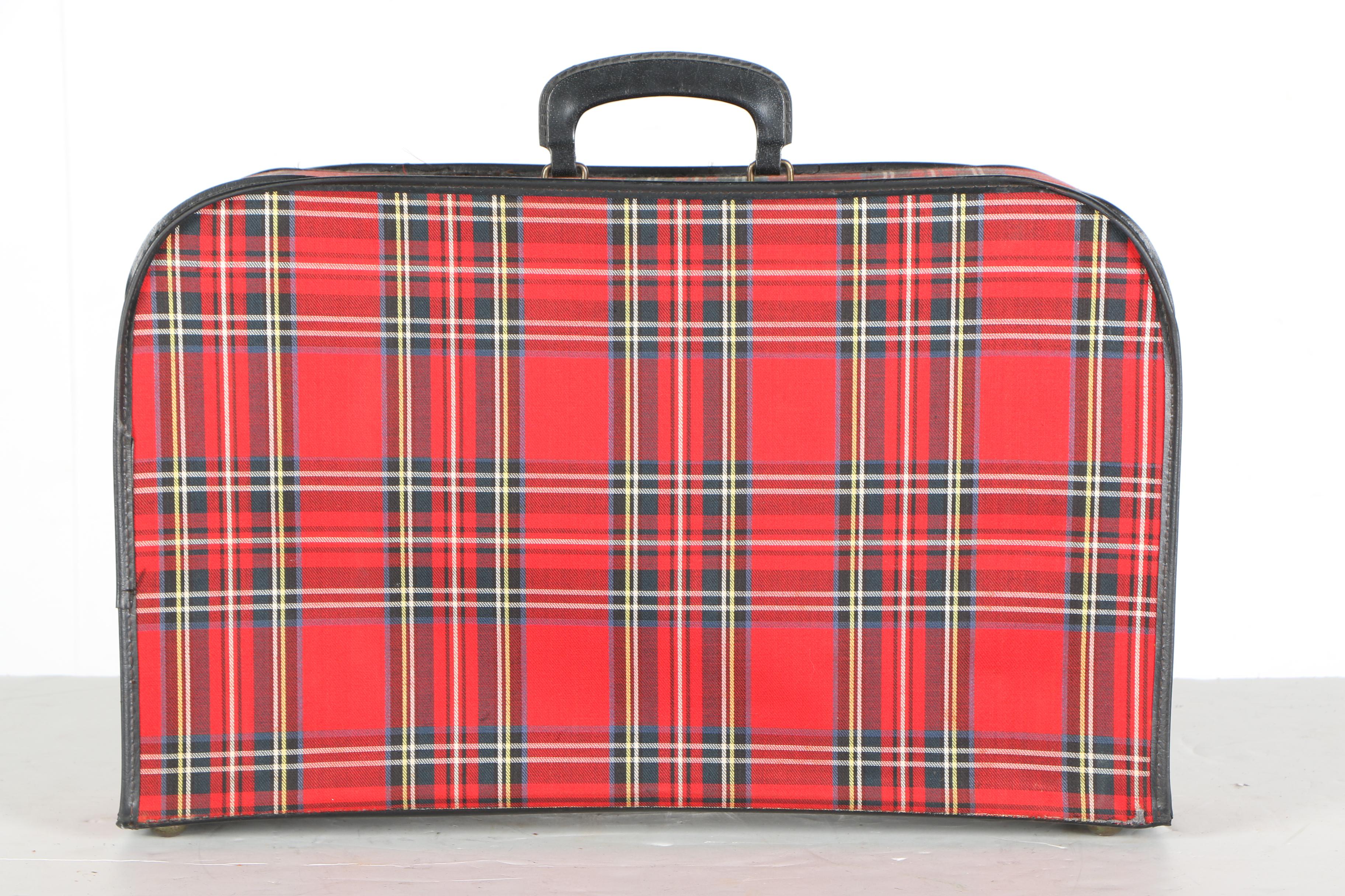 White Star Luggage Set With Plaid Suitcases