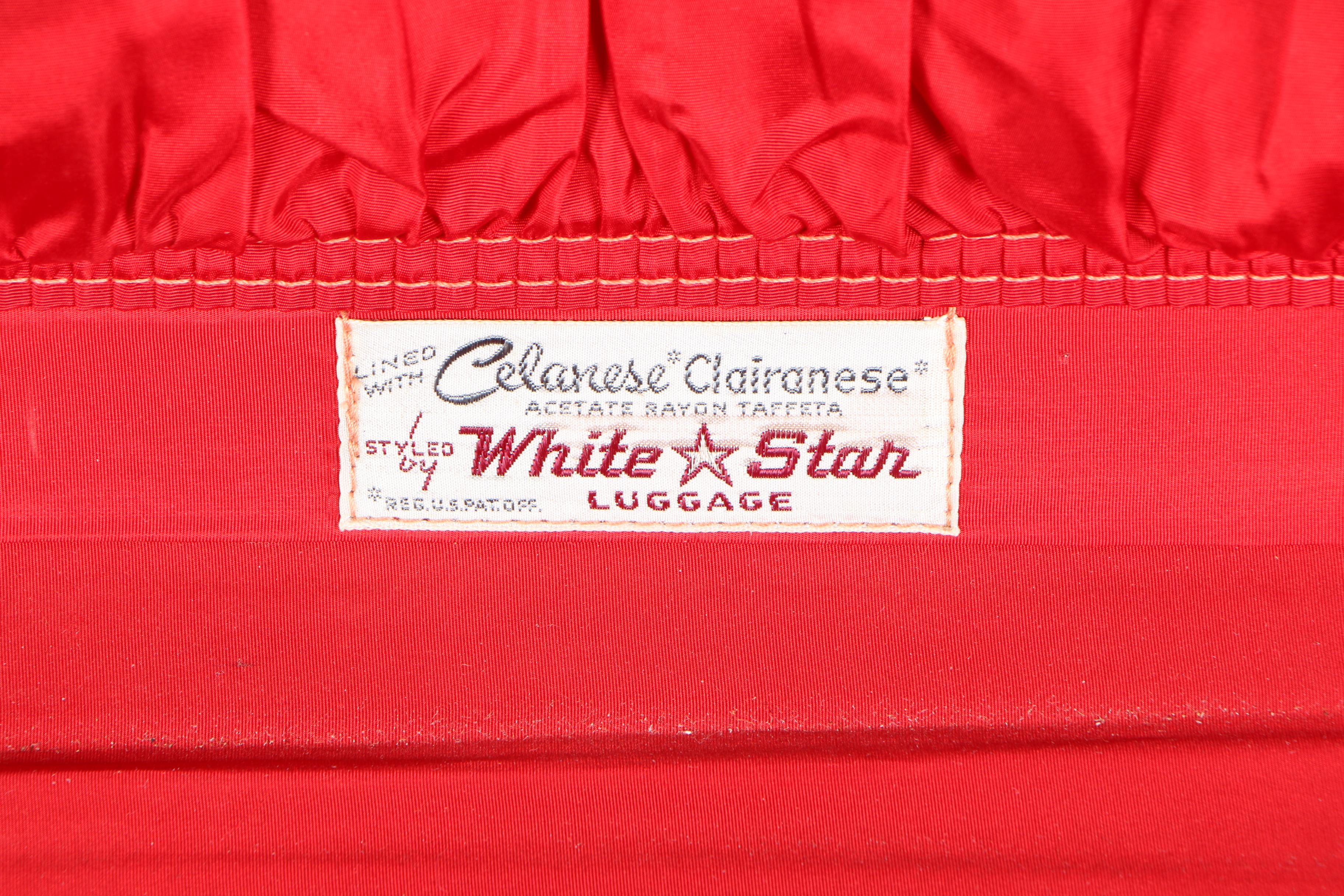 White Star Luggage Set With Plaid Suitcases