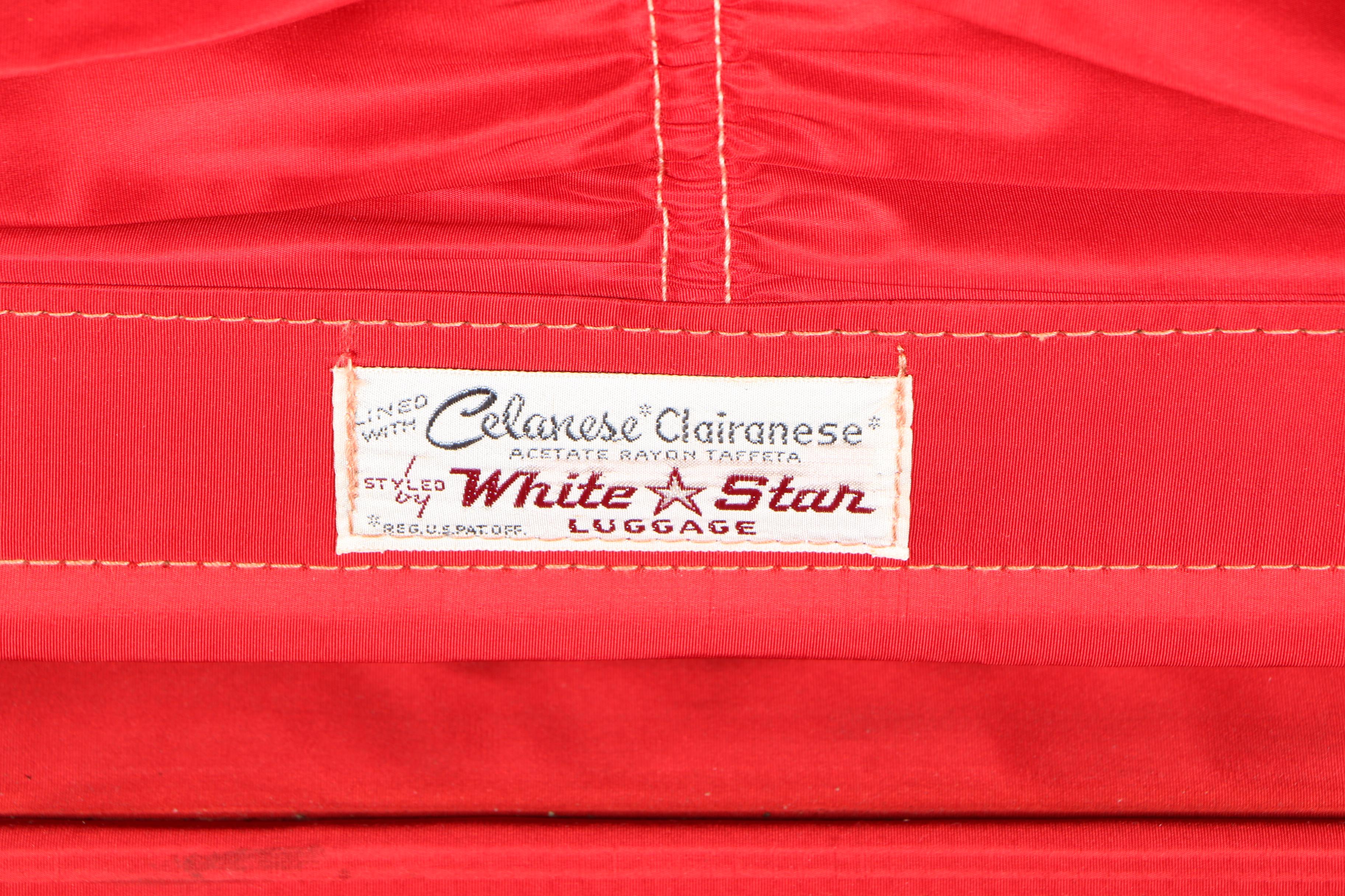 White Star Luggage Set With Plaid Suitcases