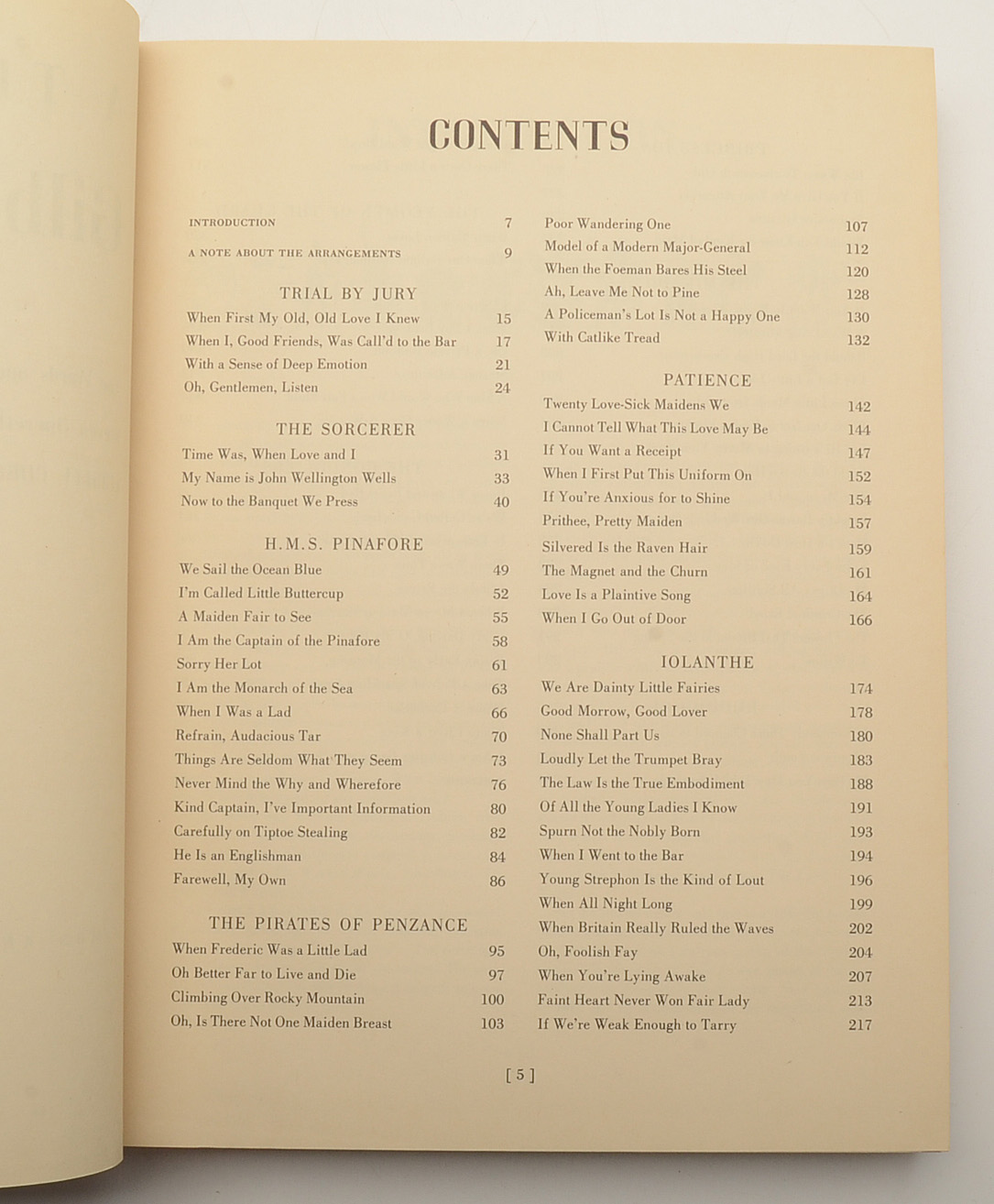 Hardcover "Treasury of Gilbert & Sullivan"