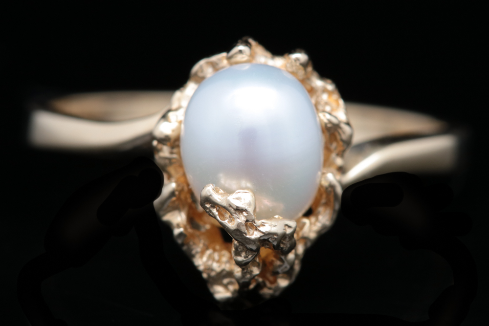 14K Yellow Gold and Fresh Water Pearl Ring