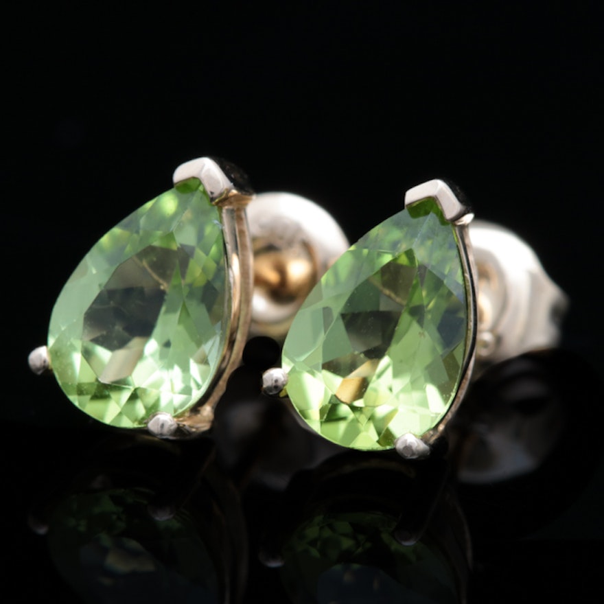 14K Gold and Pear-Shaped Peridot Stud Earrings